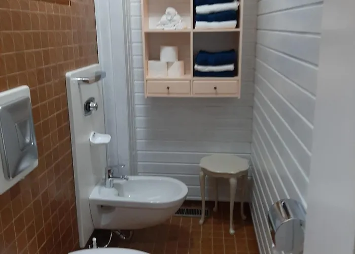 Mit Schwimmhalle Burgthann